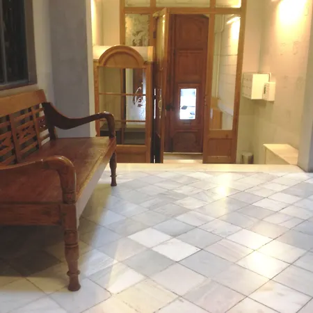 Fuster By Aspasios Lejlighed