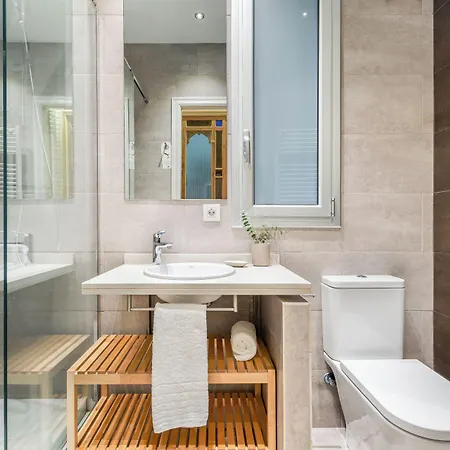 Fuster By Aspasios Apartament *