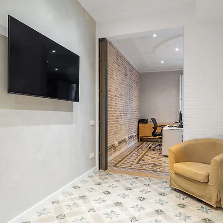 Fuster By Aspasios Barcelona
