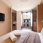 Fuster By Aspasios Διαμέρισμα *