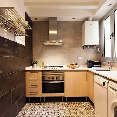 Fuster By Aspasios Barcelona