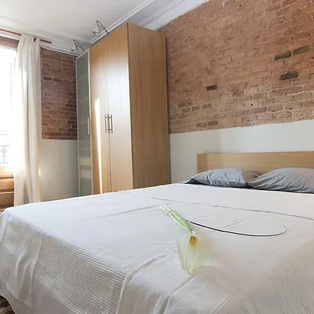 Fuster By Aspasios Barcelona