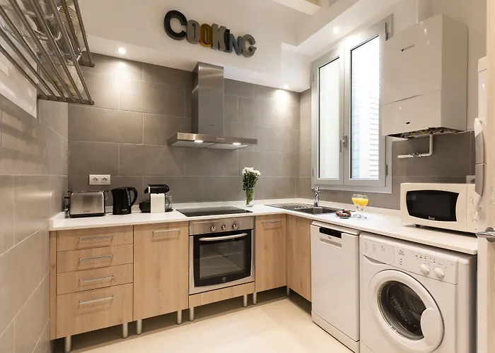 Fuster By Aspasios Apartman